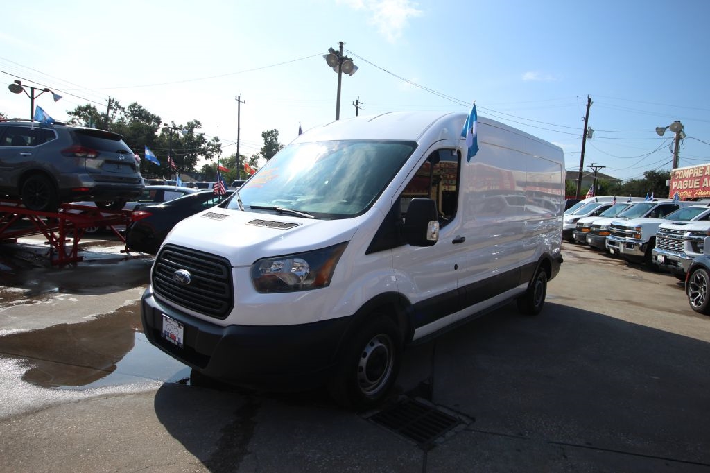 Ford Transit 150 Van Med. Roof w/Sliding Pass. 148-in. WB 2017 Ford Transit 150 Van Med. Roof w/Sliding Pass. 148-in. WB 2017
