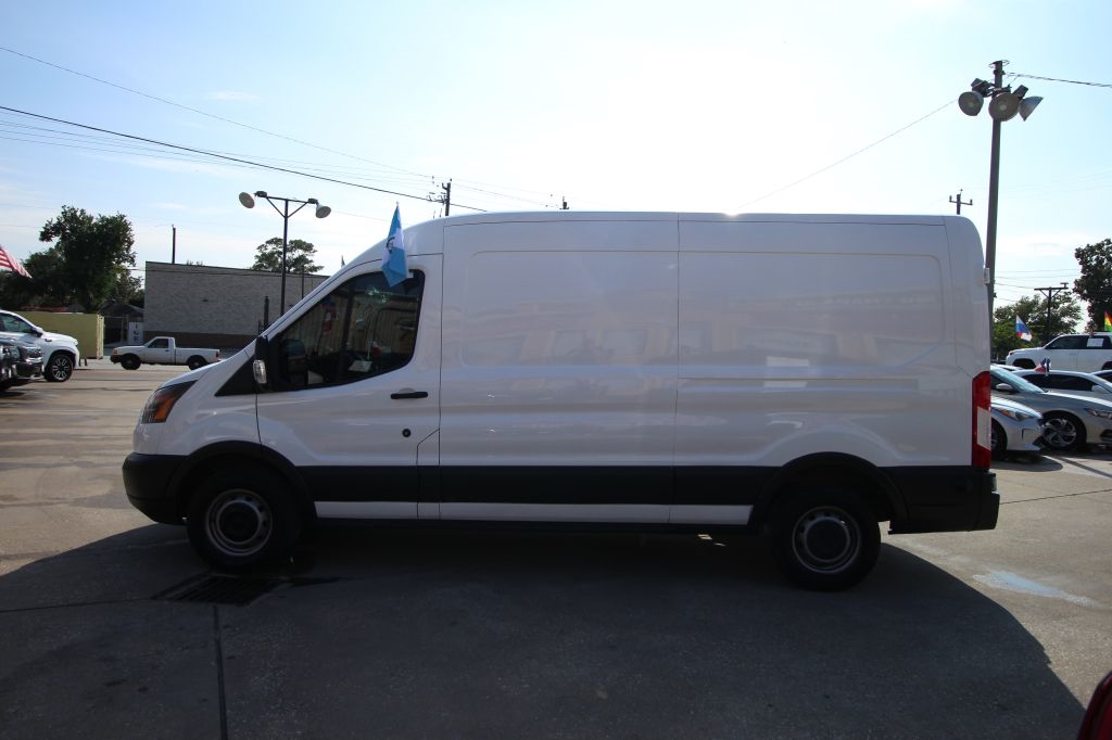 Ford Transit 150 Van Med. Roof w/Sliding Pass. 148-in. WB 2017 Ford Transit 150 Van Med. Roof w/Sliding Pass. 148-in. WB 2017