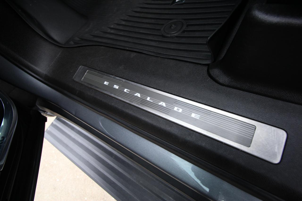 Cadillac Escalade Sport Platinum AWD 2021