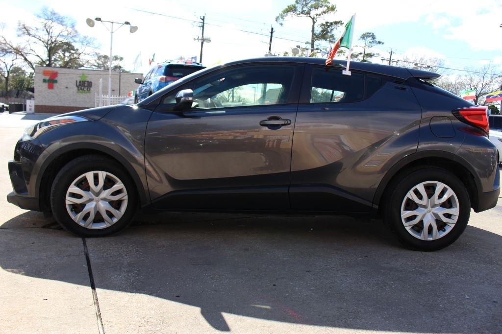 Toyota C-HR XLE 2019