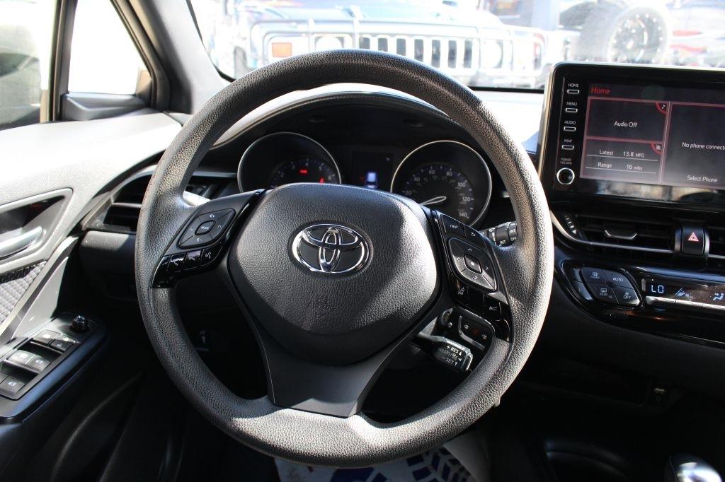 Toyota C-HR XLE 2019