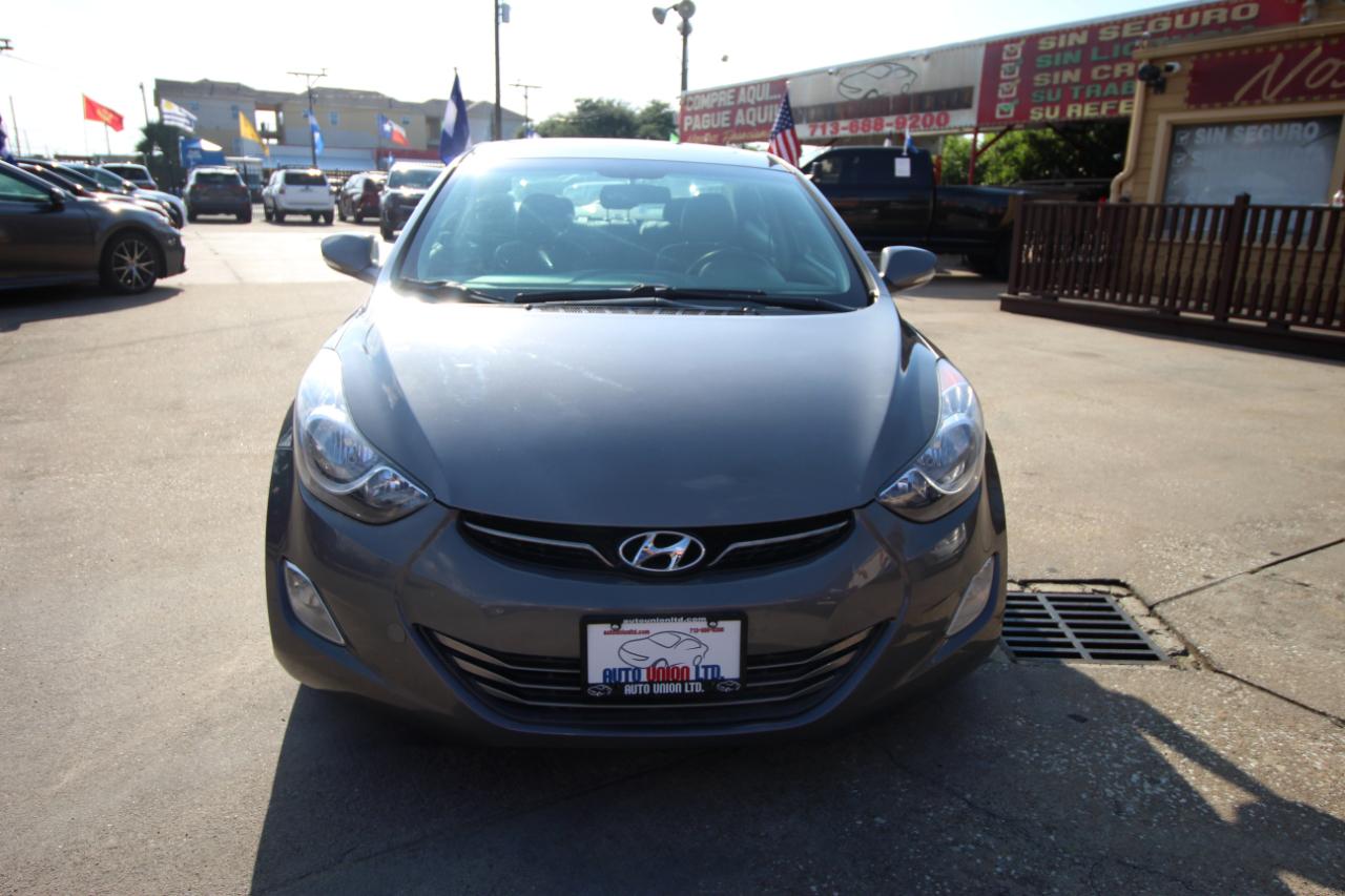 Hyundai Elantra GLS M/T 2013