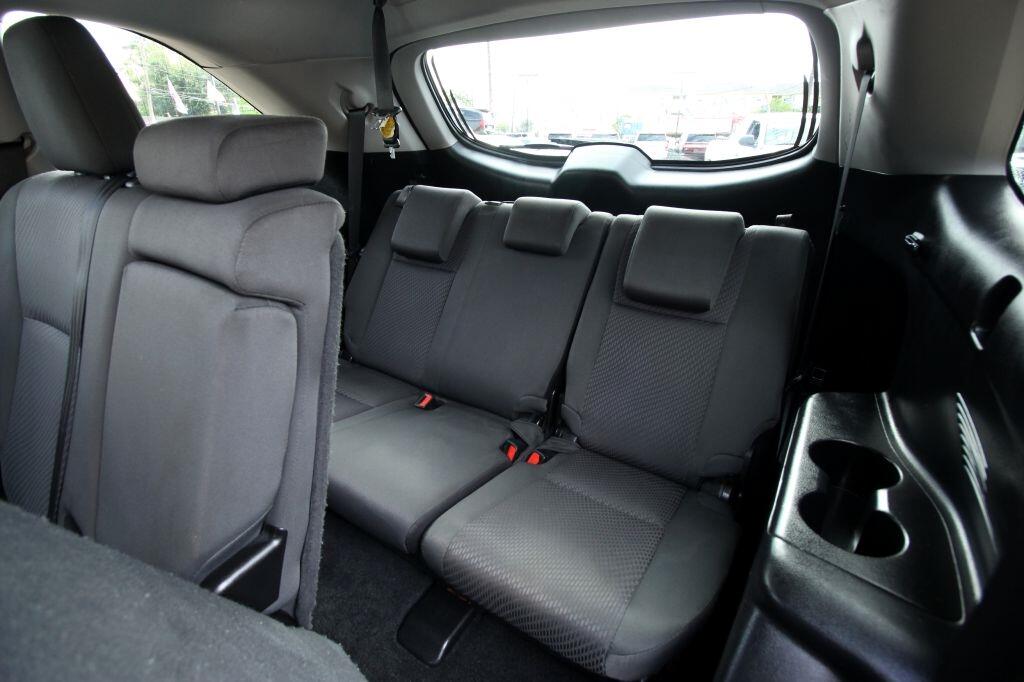 Toyota Highlander LE Plus FWD V6 2019 Toyota Highlander LE Plus FWD V6 2019