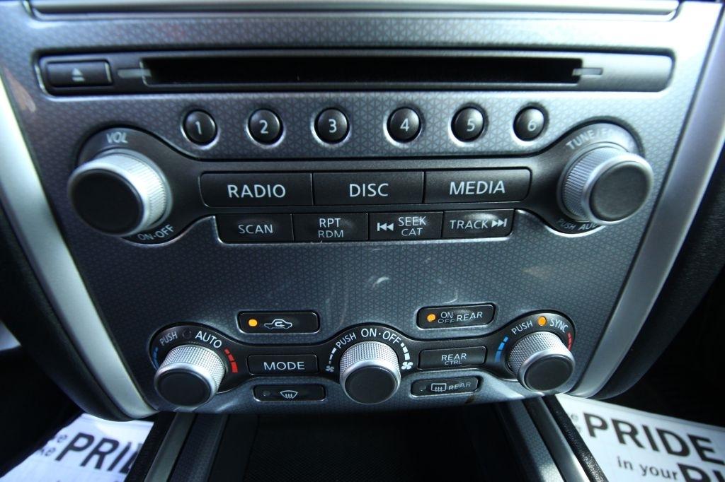 Nissan Pathfinder S 2WD 2019