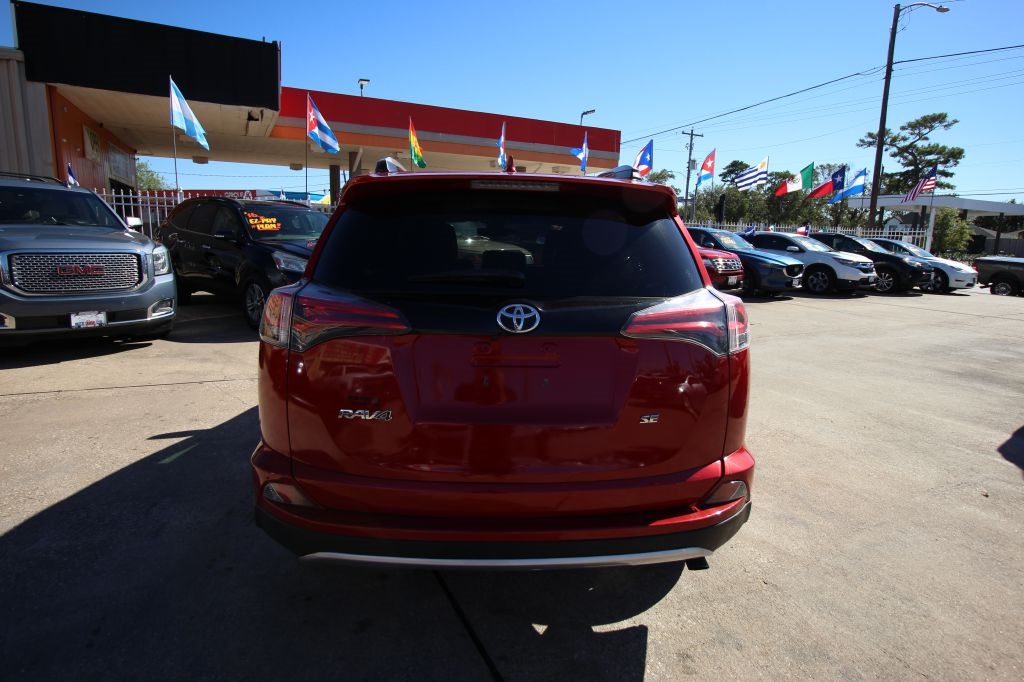 Toyota RAV4 SE FWD 2017 Toyota RAV4 SE FWD 2017