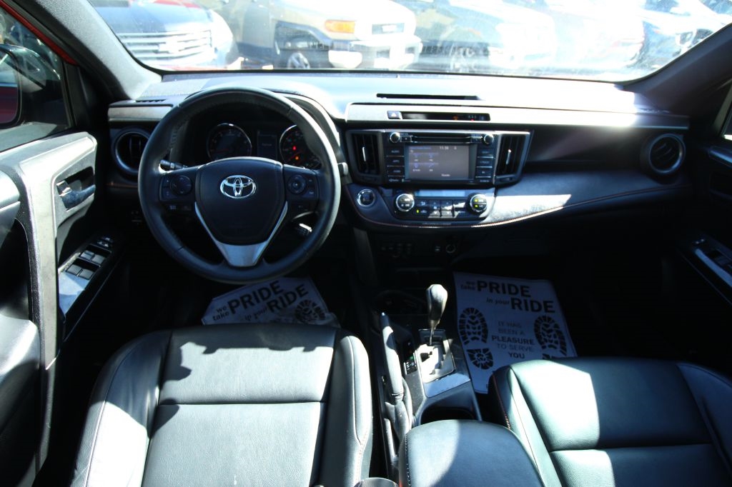 Toyota RAV4 SE FWD 2017 Toyota RAV4 SE FWD 2017