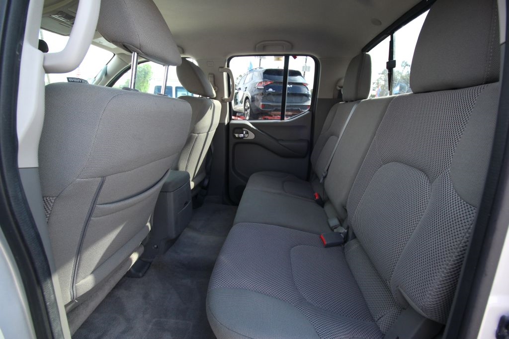 Nissan Frontier SL Crew Cab 5AT 4WD 2019 Nissan Frontier SL Crew Cab 5AT 4WD 2019