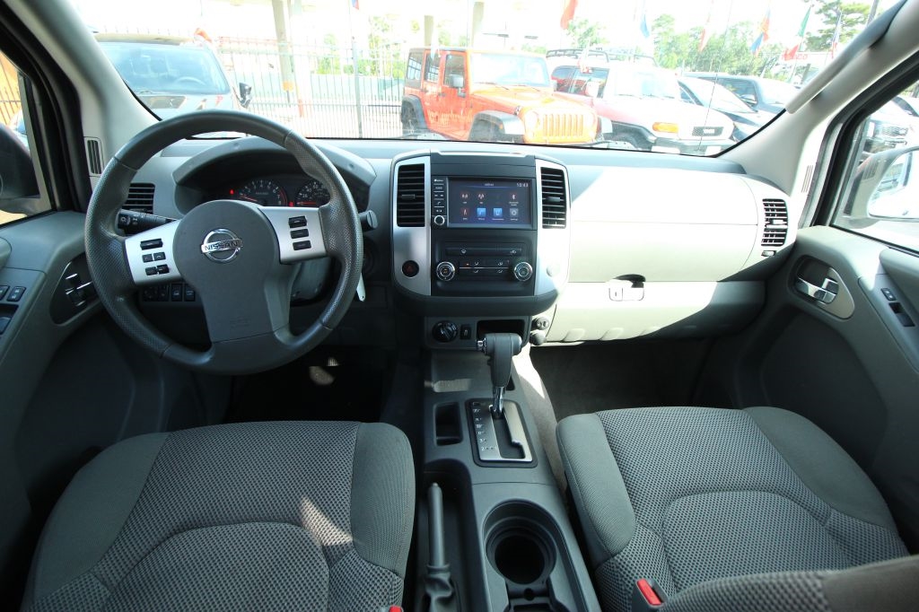 Nissan Frontier SL Crew Cab 5AT 4WD 2019 Nissan Frontier SL Crew Cab 5AT 4WD 2019