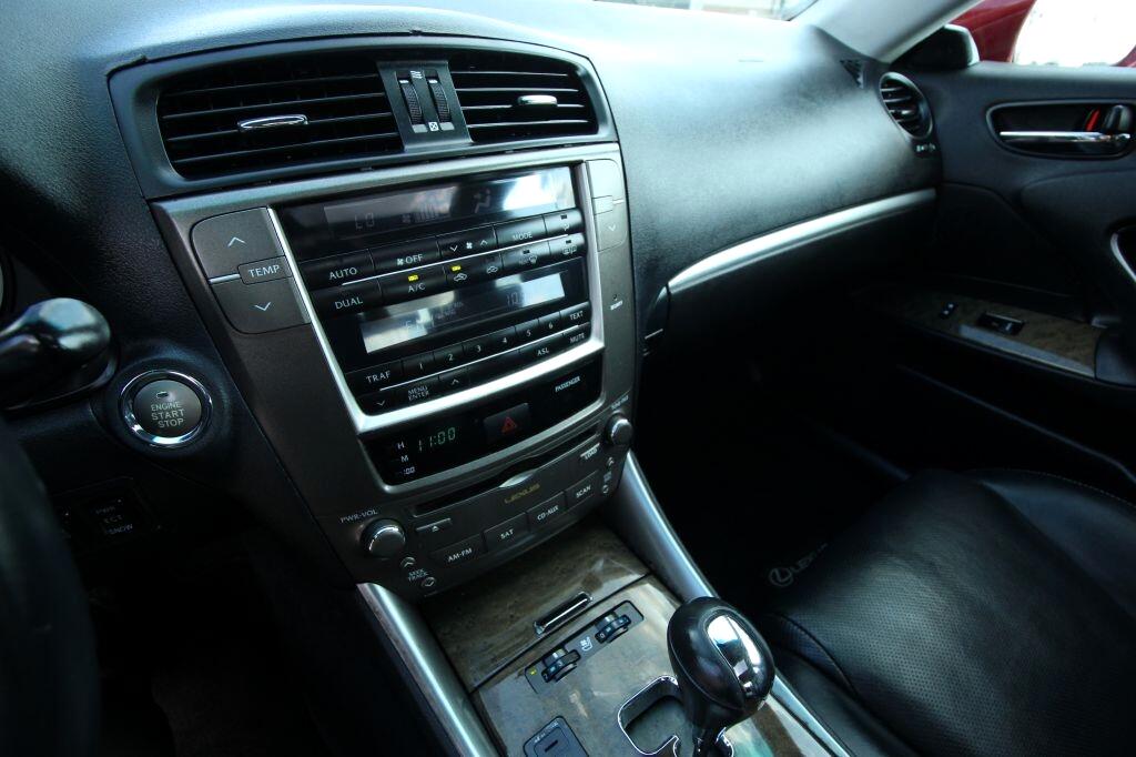 Lexus IS 250 RWD 2011 Lexus IS 250 RWD 2011