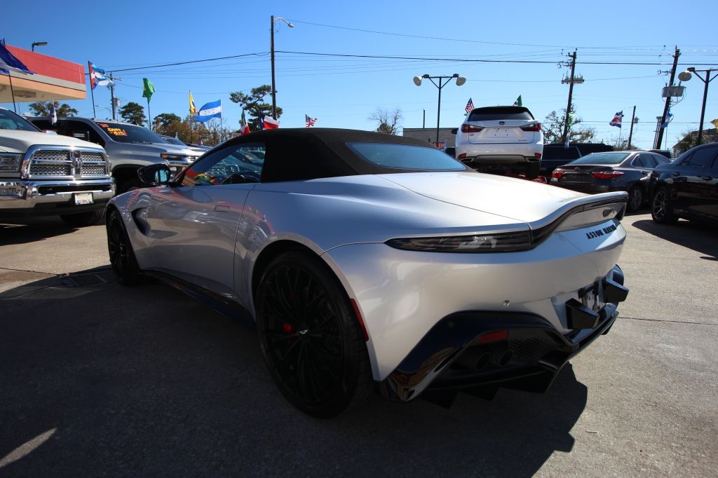 Aston Martin Vantage Roadster 2022