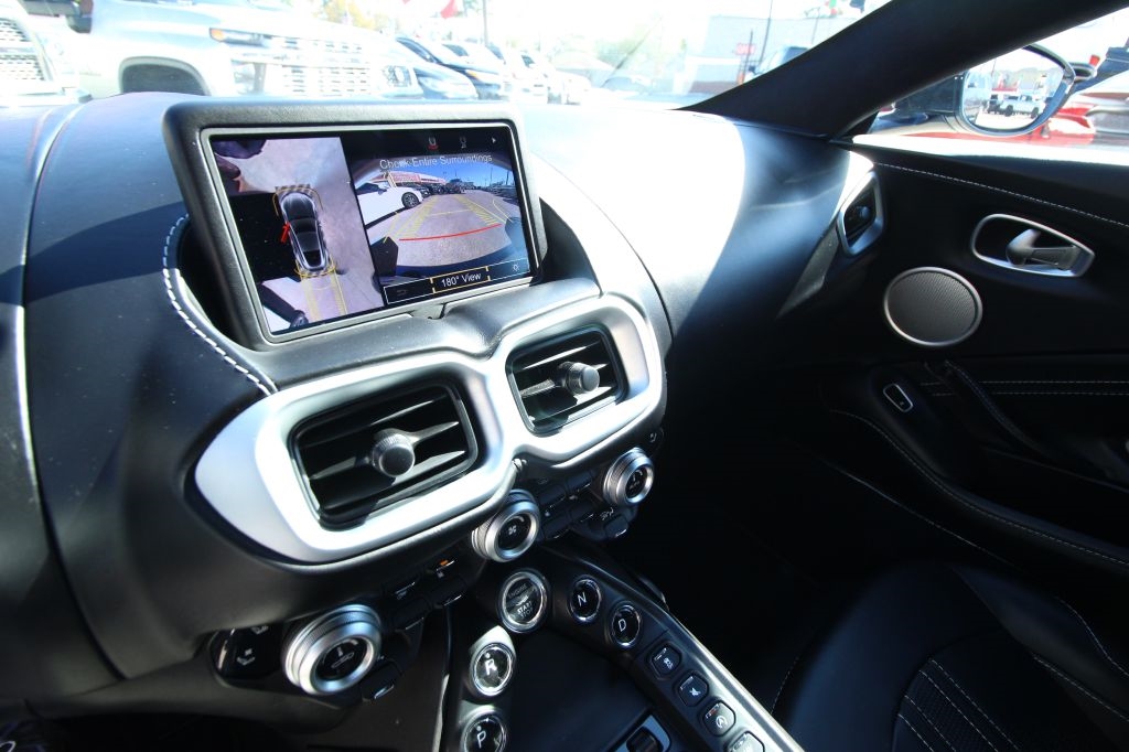 Aston Martin Vantage Roadster 2022