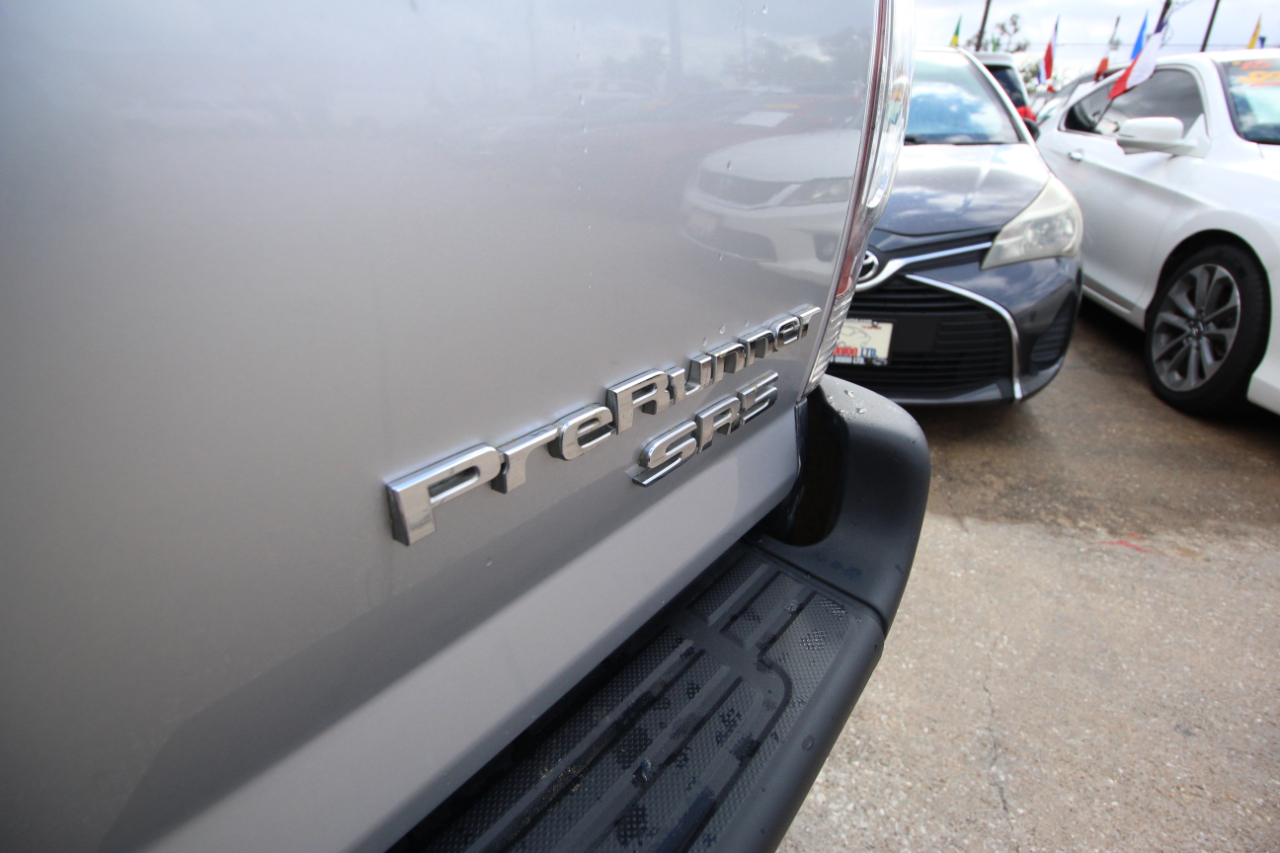 Toyota Tacoma PreRunner Double Cab I4 4AT 2WD 2015