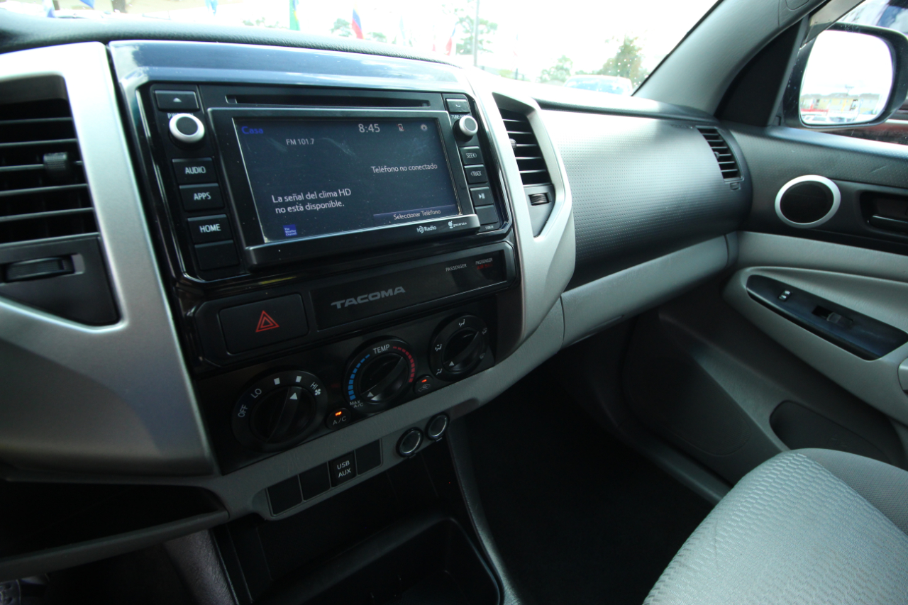 Toyota Tacoma PreRunner Double Cab I4 4AT 2WD 2015