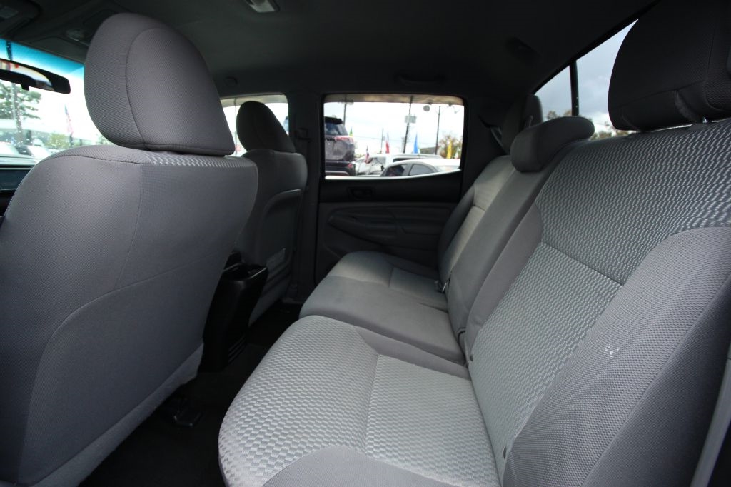 Toyota Tacoma PreRunner Double Cab I4 4AT 2WD 2015