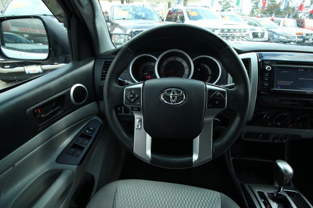 Toyota Tacoma PreRunner Double Cab I4 4AT 2WD 2015