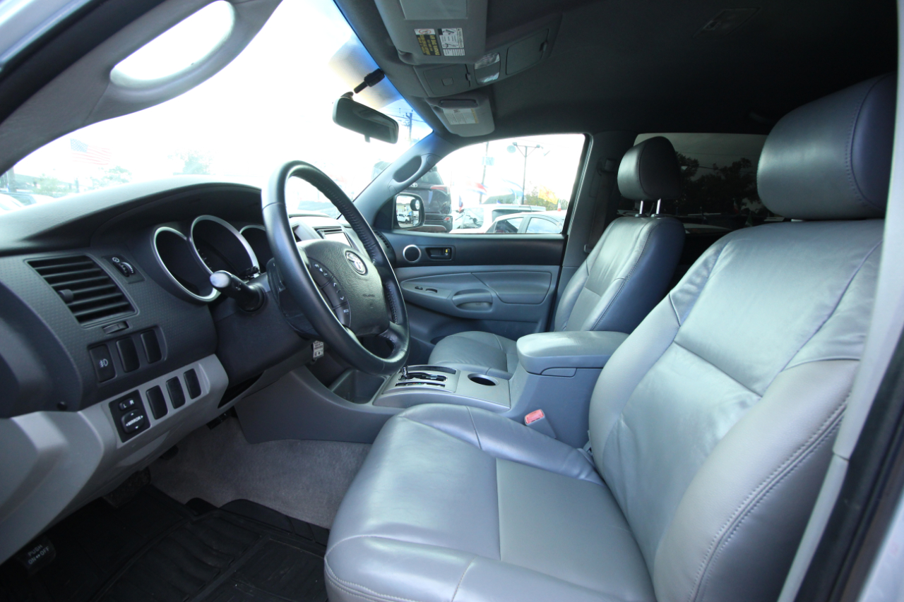 Toyota Tacoma PreRunner Double Cab V6 Auto 2WD 2008