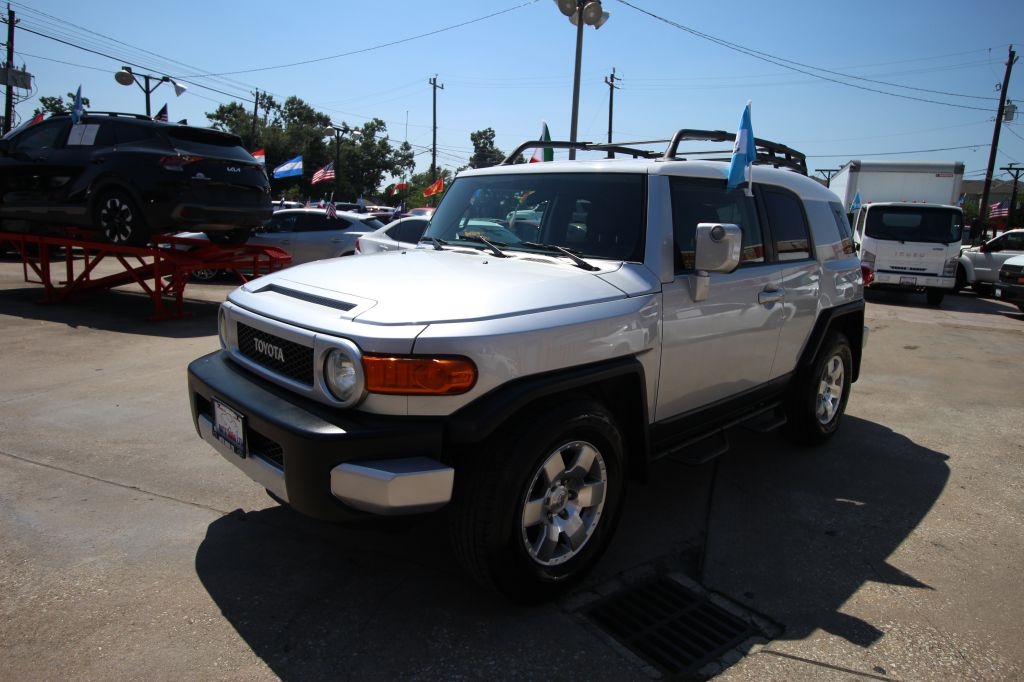 Toyota FJ Cruiser 2WD 2008 Toyota FJ Cruiser 2WD 2008