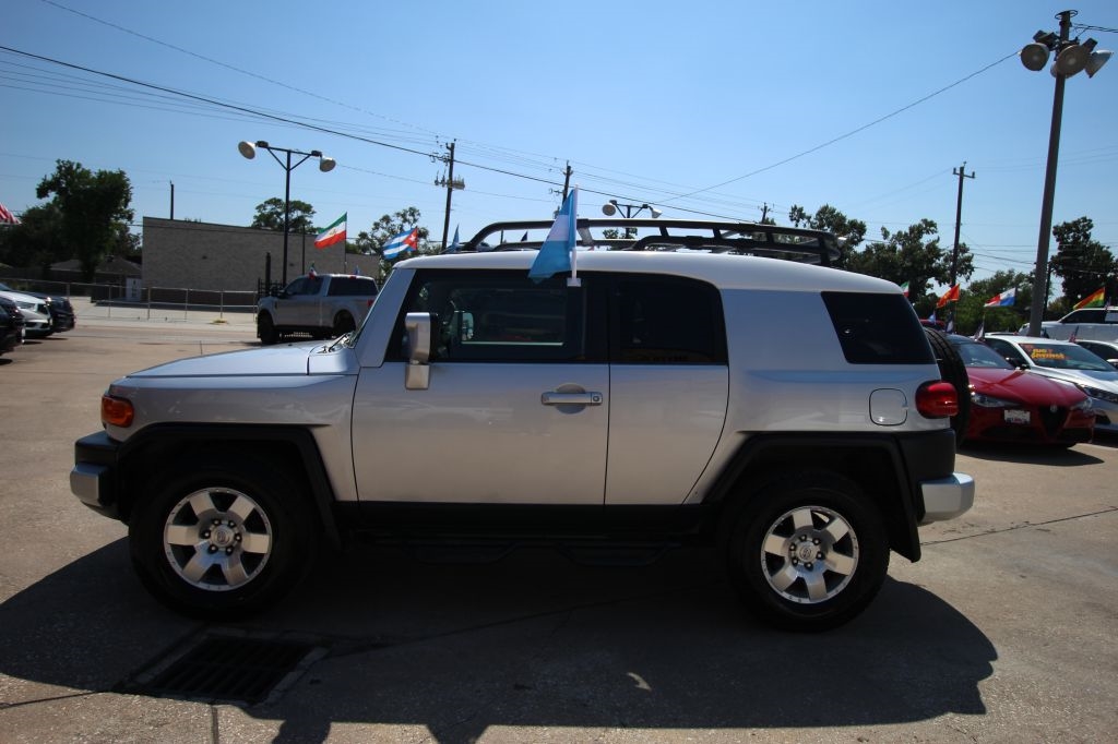 Toyota FJ Cruiser 2WD 2008 Toyota FJ Cruiser 2WD 2008