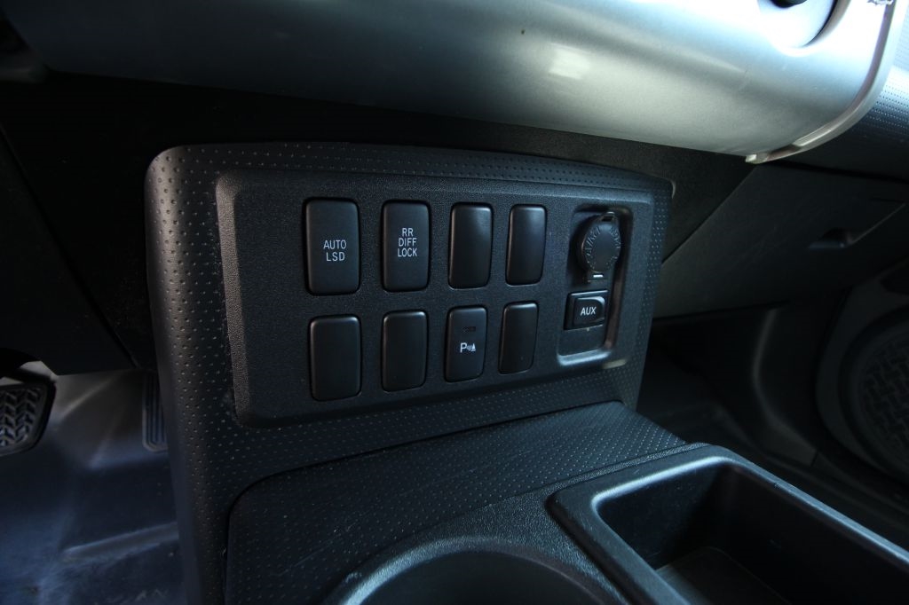 Toyota FJ Cruiser 2WD 2008 Toyota FJ Cruiser 2WD 2008