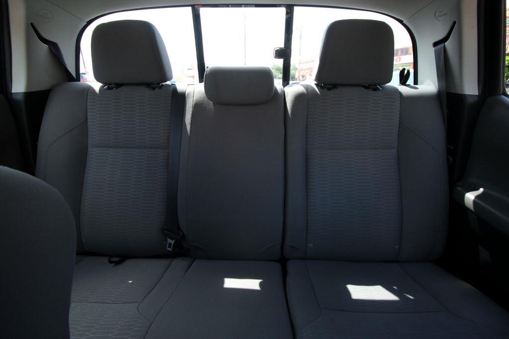 Toyota Tacoma SR5 Double Cab Long Bed V6 6AT 2WD 2017 Toyota Tacoma SR5 Double Cab Long Bed V6 6AT 2WD 2017