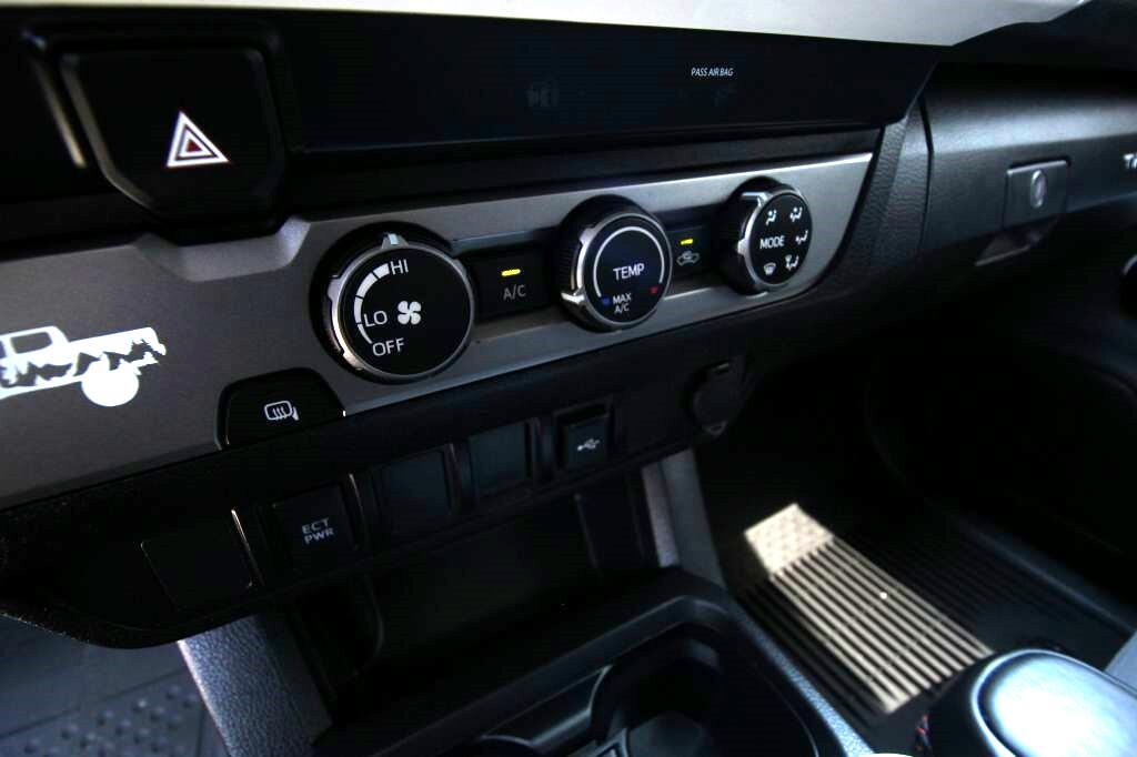 Toyota Tacoma SR5 Double Cab I4 2WD 2022 Toyota Tacoma SR5 Double Cab I4 2WD 2022