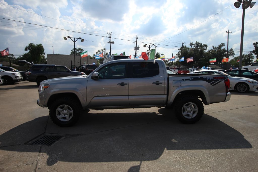 Toyota Tacoma SR5 Double Cab Long Bed V6 6AT 4WD 2020 Toyota Tacoma SR5 Double Cab Long Bed V6 6AT 4WD 2020