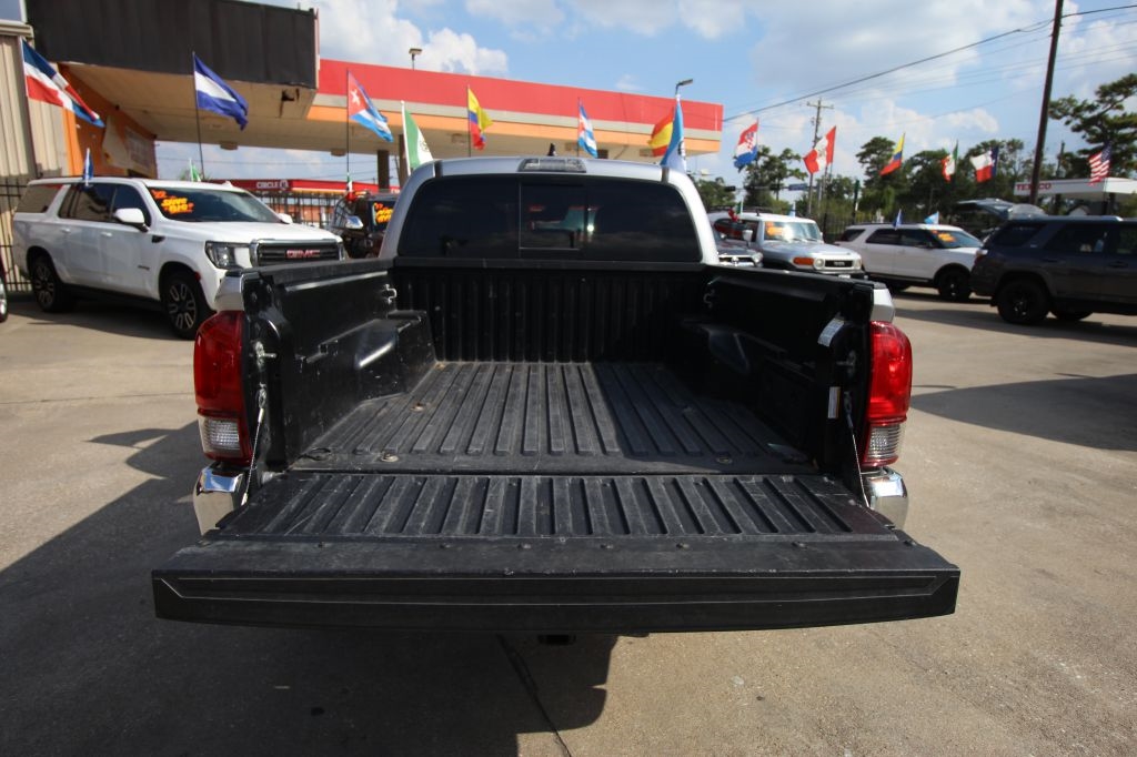 Toyota Tacoma SR5 Double Cab Long Bed V6 6AT 4WD 2020 Toyota Tacoma SR5 Double Cab Long Bed V6 6AT 4WD 2020