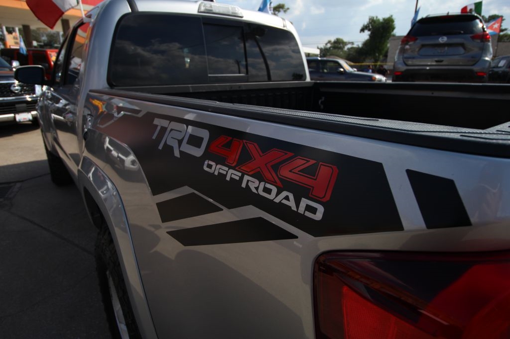 Toyota Tacoma SR5 Double Cab Long Bed V6 6AT 4WD 2020 Toyota Tacoma SR5 Double Cab Long Bed V6 6AT 4WD 2020