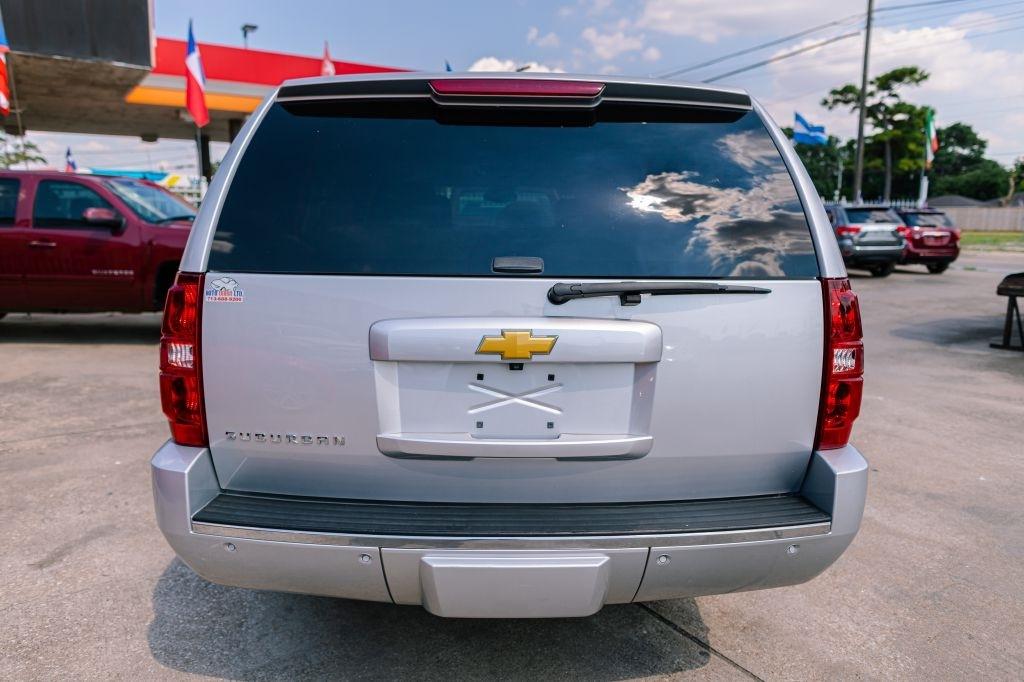 Chevrolet Suburban LTZ 1500 4WD 2014