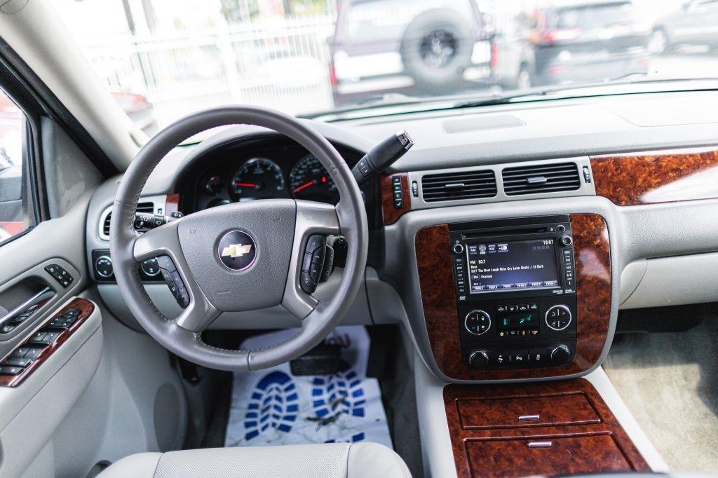 Chevrolet Suburban LTZ 1500 4WD 2014