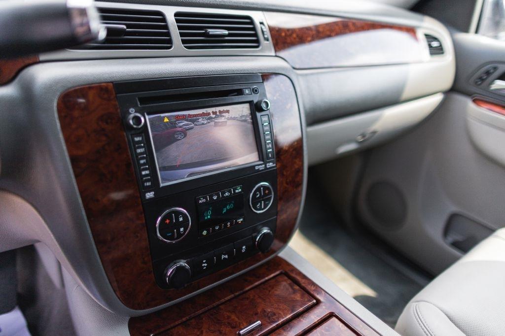 Chevrolet Suburban LTZ 1500 4WD 2014