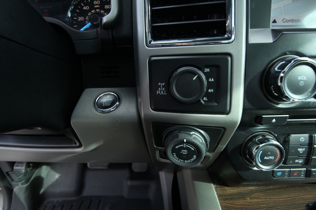 Ford F-150 XL SuperCrew 6.5-ft. Bed 4WD 2017