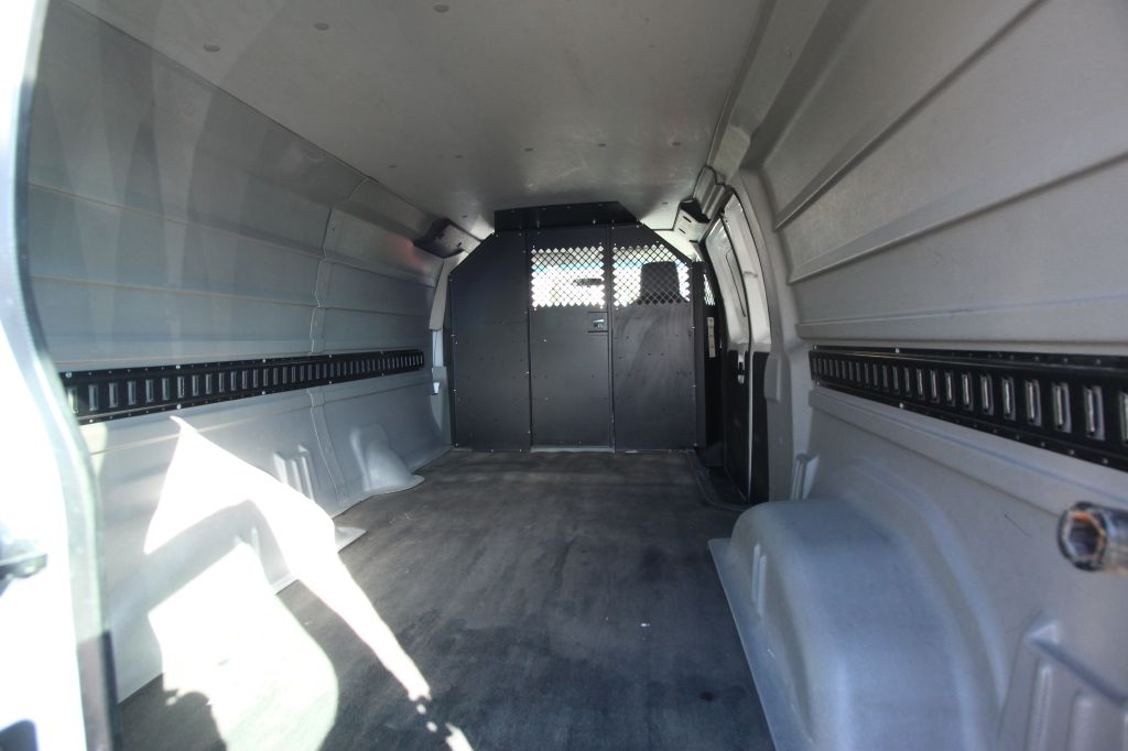 Ford Econoline E-150 2011 Ford Econoline E-150 2011