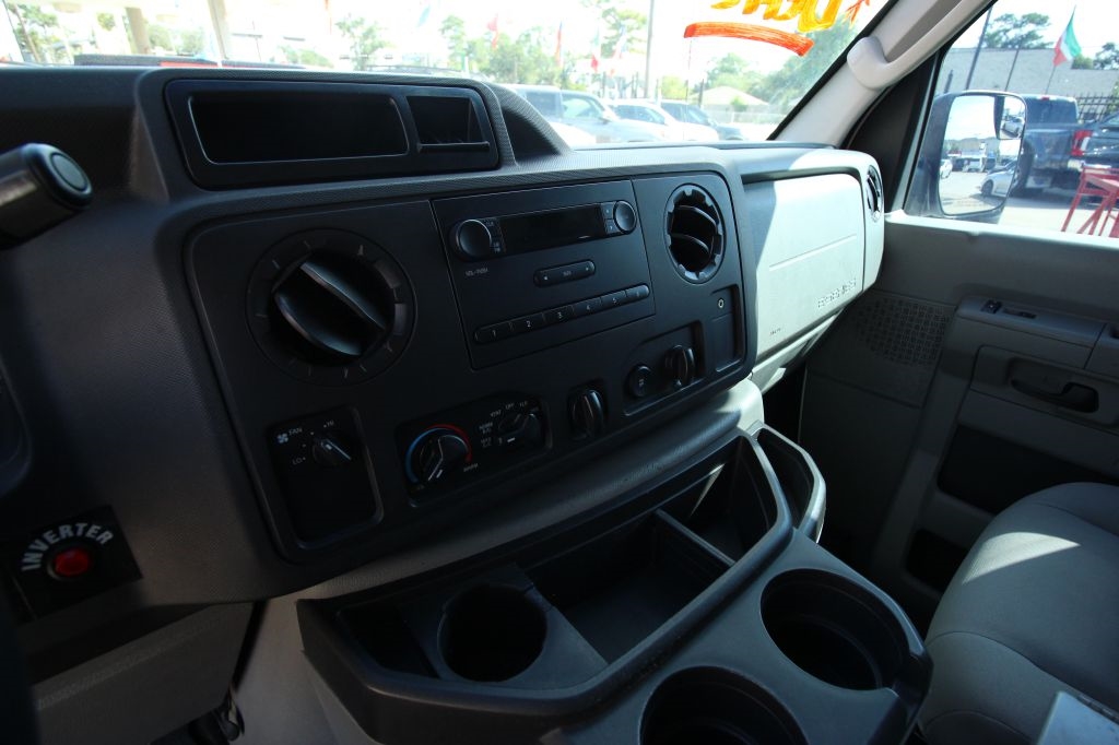 Ford Econoline E-250 2013 Ford Econoline E-250 2013