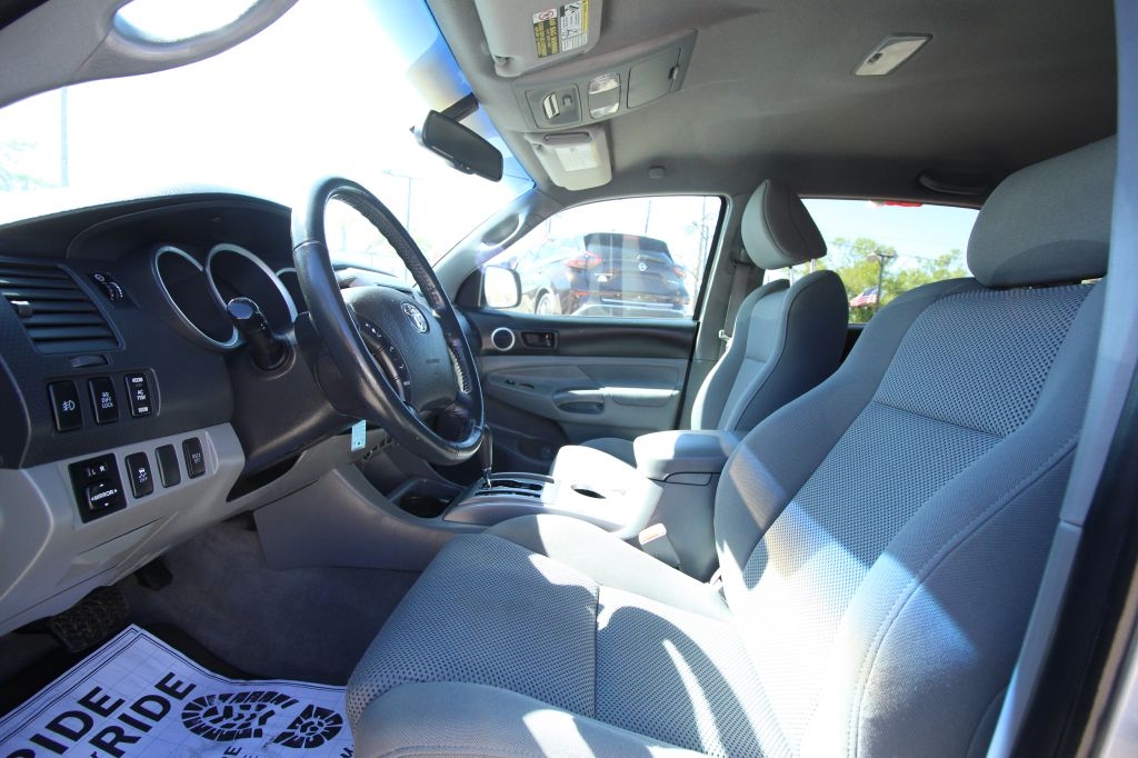 Toyota Tacoma PreRunner Double Cab V6 Auto 2WD 2010