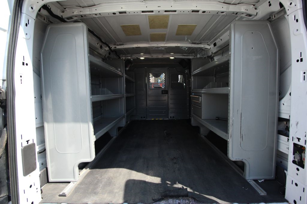 Ford Transit 150 Van Low Roof 60/40 Pass. 130-in. WB 2017 Ford Transit 150 Van Low Roof 60/40 Pass. 130-in. WB 2017