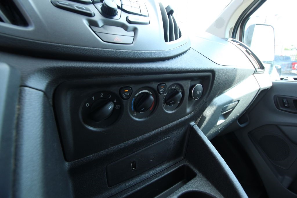 Ford Transit 150 Van Low Roof 60/40 Pass. 130-in. WB 2017 Ford Transit 150 Van Low Roof 60/40 Pass. 130-in. WB 2017