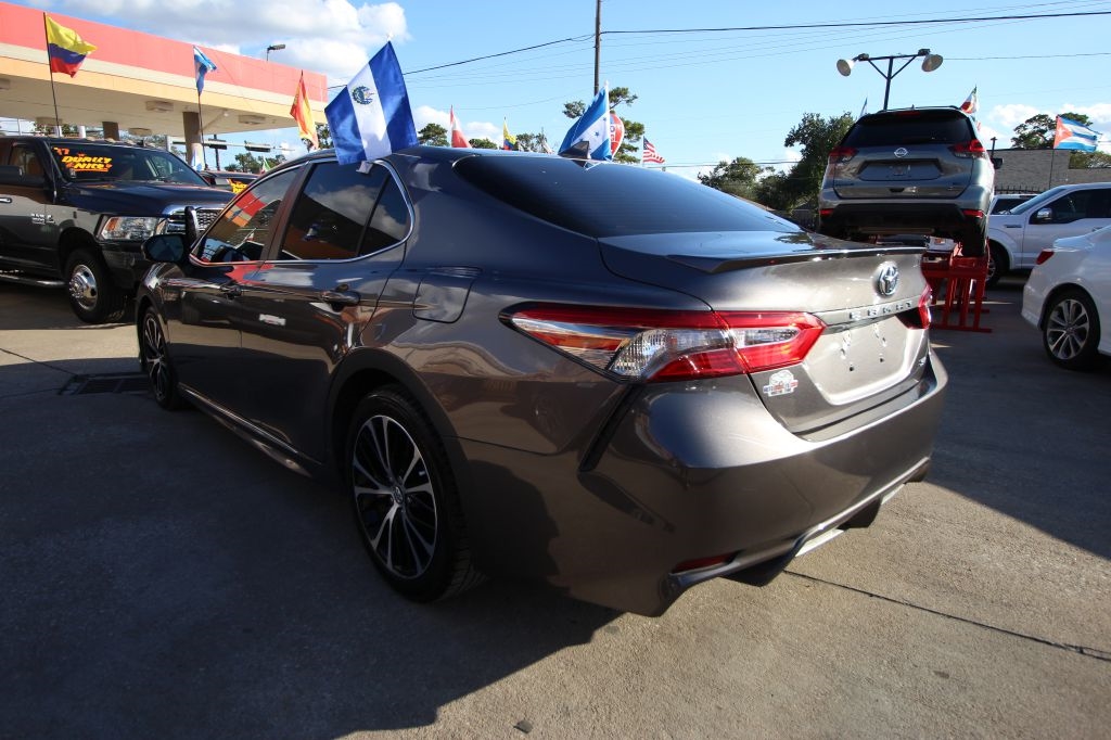 Toyota Camry L 2019