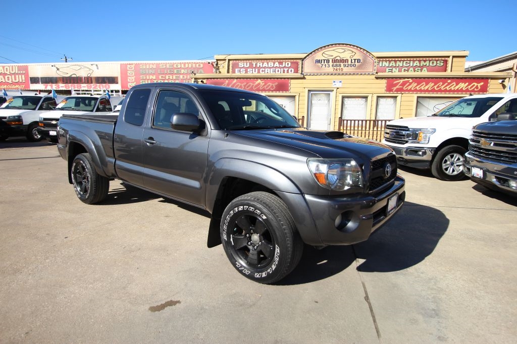 2011 Toyota Tacoma Base's photo