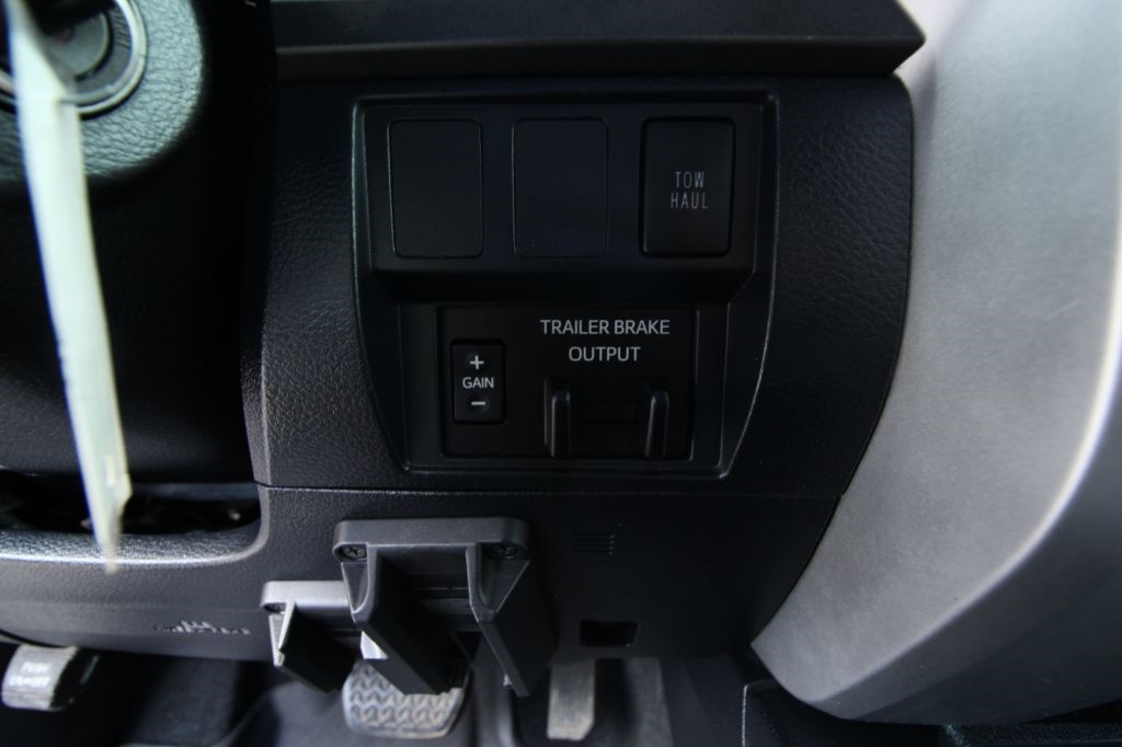 Toyota Tundra SR5 5.7L V8 CrewMax 2WD 2020