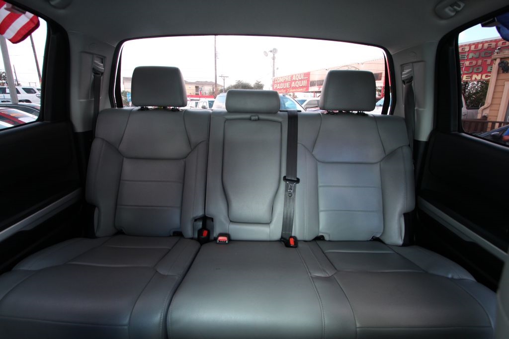 Toyota Tundra SR5 5.7L V8 CrewMax 2WD 2020