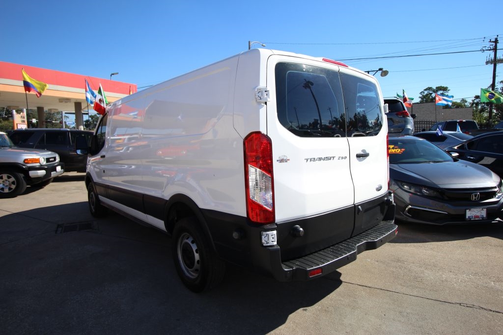 Ford Transit 250 Van Low Roof 60/40 Pass. 148-in. WB 2016 Ford Transit 250 Van Low Roof 60/40 Pass. 148-in. WB 2016
