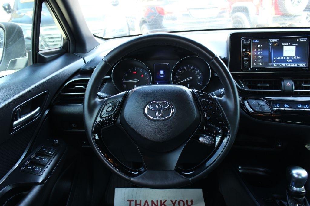 Toyota C-HR XLE 2018