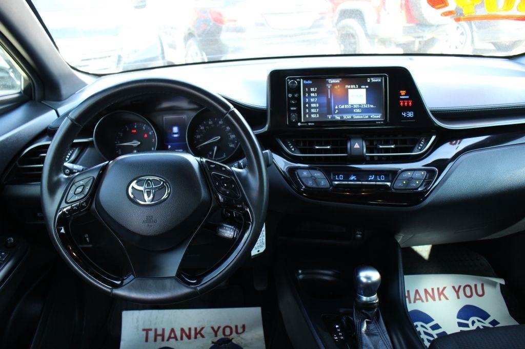 Toyota C-HR XLE 2018