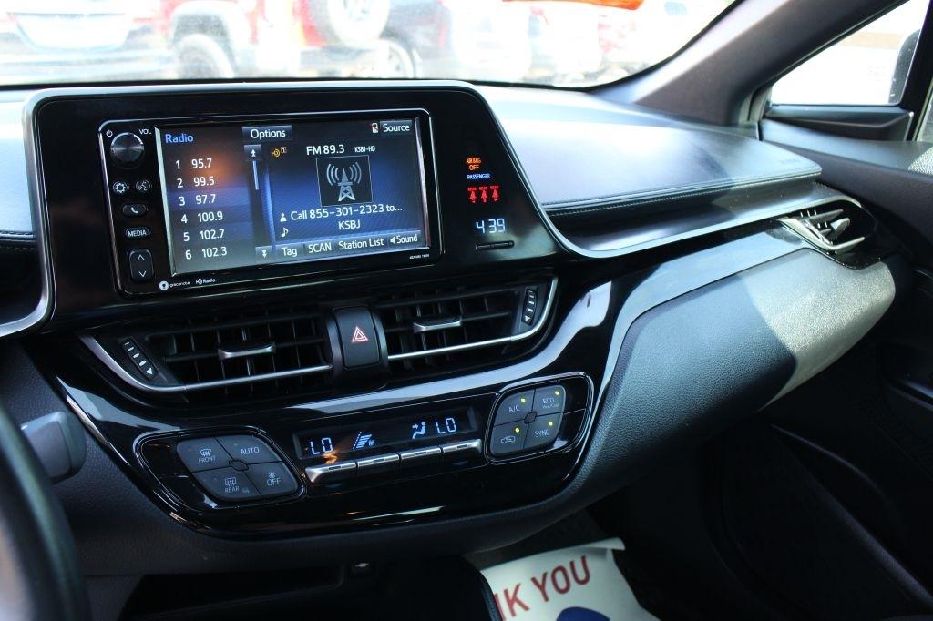 Toyota C-HR XLE 2018