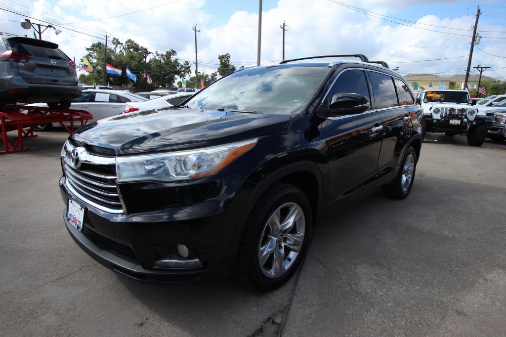 Toyota Highlander Limited FWD V6 2016