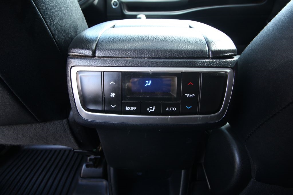 Toyota Highlander Limited FWD V6 2016