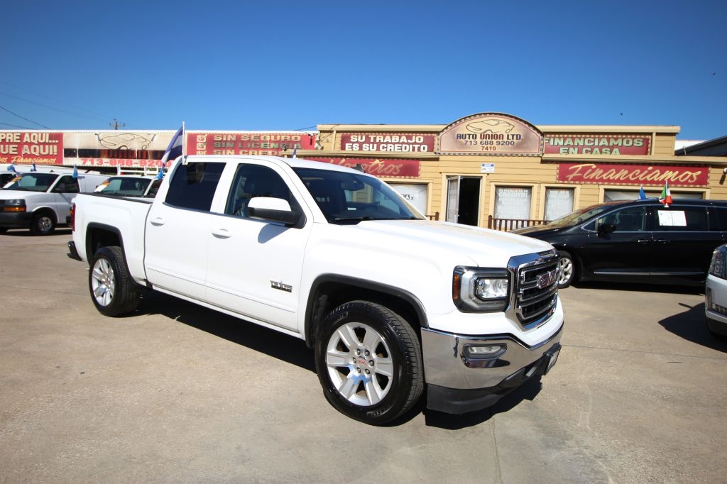 2017 GMC Sierra 1500 SLE Crew Cab Short Box 2WD