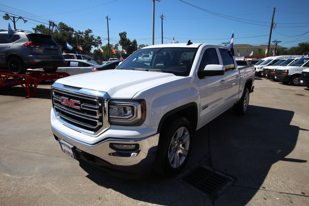 GMC Sierra 1500 SLE Crew Cab Short Box 2WD 2017 GMC Sierra 1500 SLE Crew Cab Short Box 2WD 2017