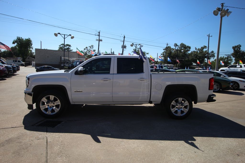 GMC Sierra 1500 SLE Crew Cab Short Box 2WD 2017 GMC Sierra 1500 SLE Crew Cab Short Box 2WD 2017